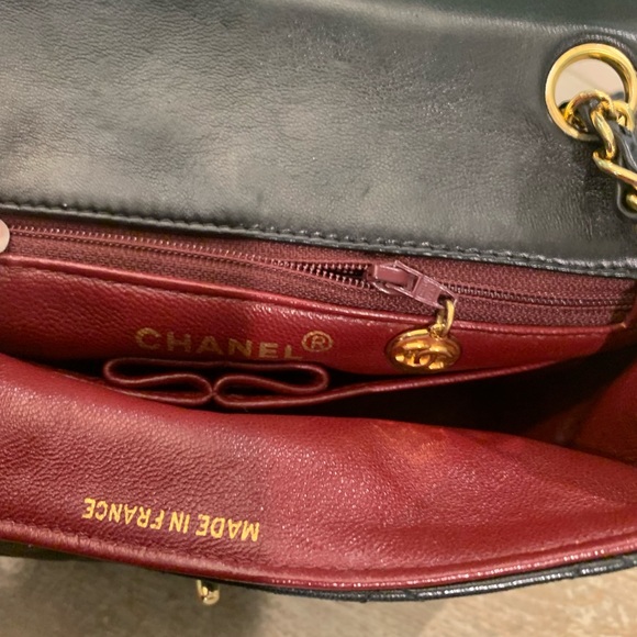 ❌SOLD❌CHANEL 24K Gold Turn Lock Single Flap Mini R - Picture 7 of 7